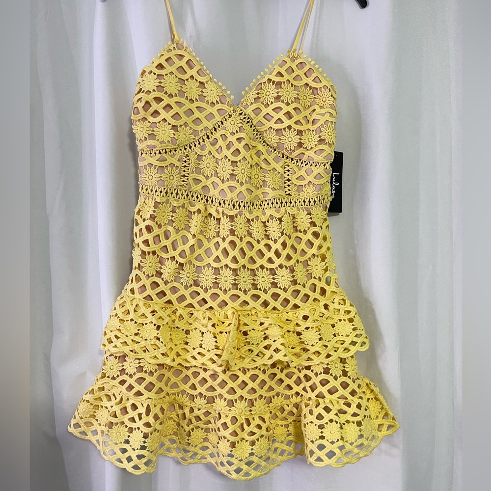 BRAND NEW LULUS DRESS! yellow beauty and crochet mini dress